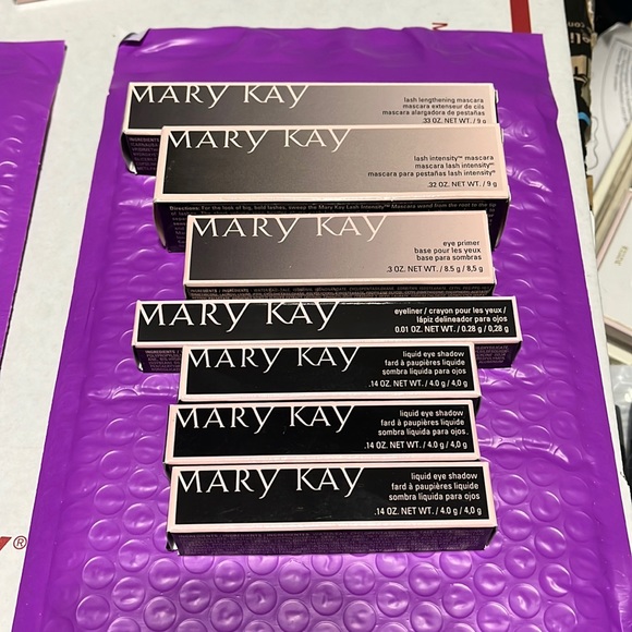 Mary Kay Other - LASH INTENSITY Set (7 Products)
